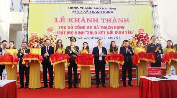 Thứ trưởng Bộ Công an dự lễ khánh thành trụ sở Công an xã và ra mắt mô hình Zalo kết nối bình yên