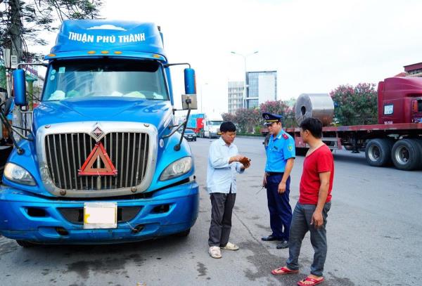 Đà Nẵng: Thiết lập trật tự, kỷ cương trong hoạt động kinh doanh vận tải đường bộ trong tình hình mới