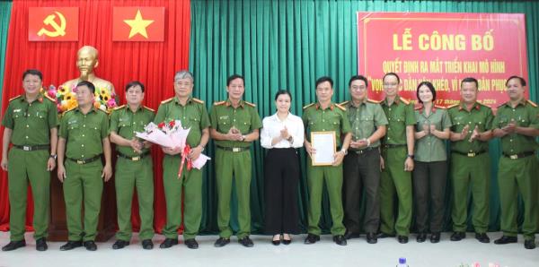 Ra mắt, triển khai mô hình Vọng gác dân vận khéo, vì nhân dân phục vụ