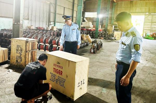 Phát hiện lô hàng động cơ diesel giả nhãn hiệu
