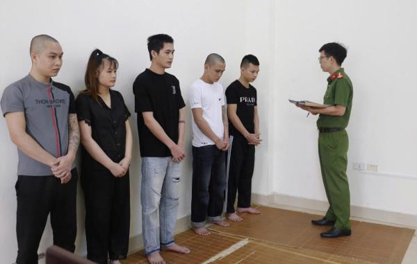 Triệt phá đường dây lừa đảo xuyên quốc gia