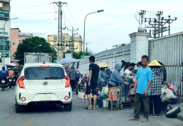 Khác nào bắt cóc bỏ đĩa