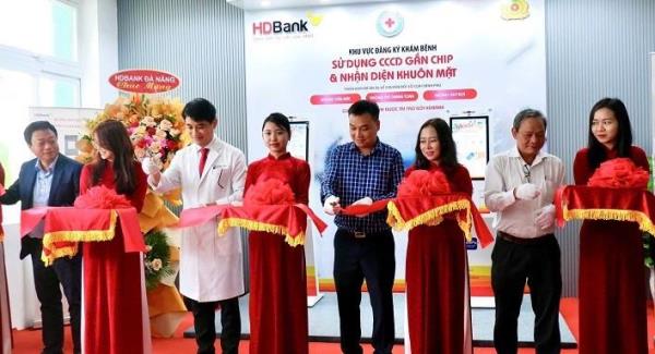 Bàn giao vận hành hệ thống Kiosk Y tế thông minh tại Bệnh viện Đà Nẵng