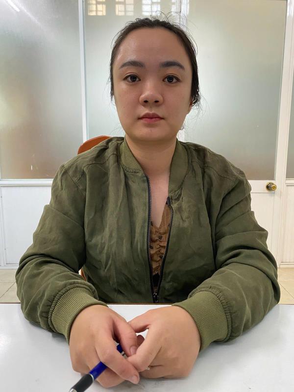 Nữ nhân viên ngân hàng lừa tiền tỷ