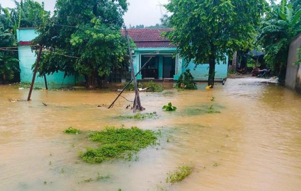 Người dân sống thấp thỏm sau sự cố vỡ đập hồ Hố Dư