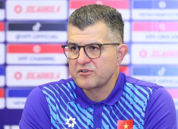 Chủ tịch CLB bóng đá SHB Đà Nẵng từ chức, đội bóng thay đổi ban huấn luyện