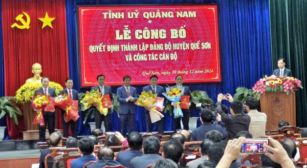 Công bố quyết định thành lập Đảng bộ huyện Quế Sơn và công tác cán bộ