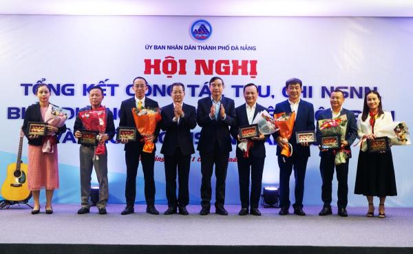 Khen thưởng các doanh nghiệp tiêu biểu đóng góp lớn cho ngân sách TP Đà Nẵng