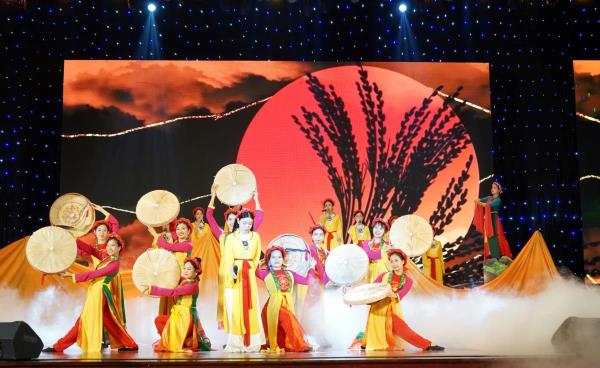 Hơn 1.000 diễn viên tham gia Liên hoan Nghệ thuật quần chúng Lực lượng vũ trang, Thanh niên, Học sinh, Sinh viên thành phố Đà Nẵng - năm 2024