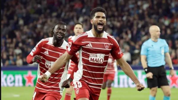 Muốn dự FIFA Club World Cup 2025, một CLB bị buộc phải đổi tên