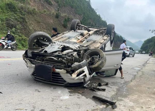 Đầu năm gặp nạn