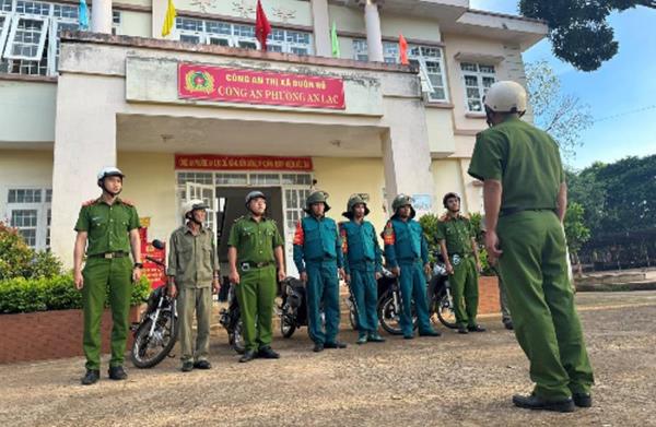 Khơi dậy sức dân để bảo vệ an ninh trật tự