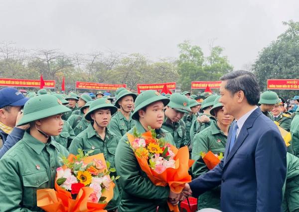 Nghệ An: Hơn 3.250 công dân hăng hái lên đường nhập ngũ