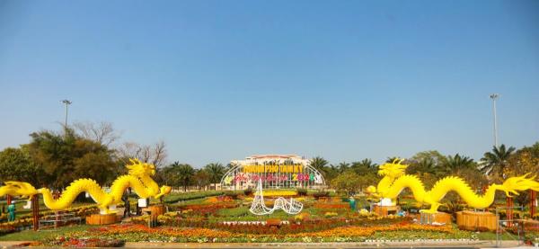 Cận cảnh cặp linh vật rồng vàng của Quảng Nam