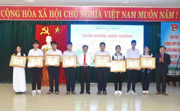 Quảng Nam khen thưởng 71 em đoạt giải học sinh quốc gia năm 2024