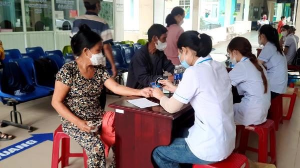 Đà Nẵng: 500 người dân H. Hòa Vang được khám và sàng lọc ung thư phổi miễn phí