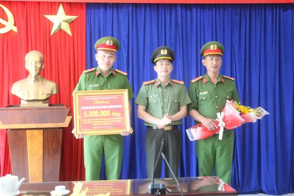 Đánh mạnh tội phạm ma túy ngay từ địa bàn cơ sở