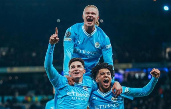 Xác định 4 đội đầu tiên vào tứ kết Champions League