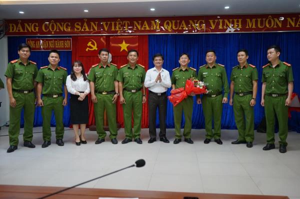 Khen thưởng lực lượng triệt xóa xưởng bào chế nước vui