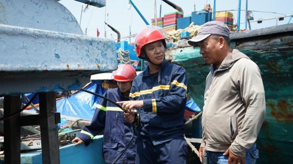 Tăng cường các biện pháp phòng chống cháy nổ tàu thuyền mùa nắng nóng