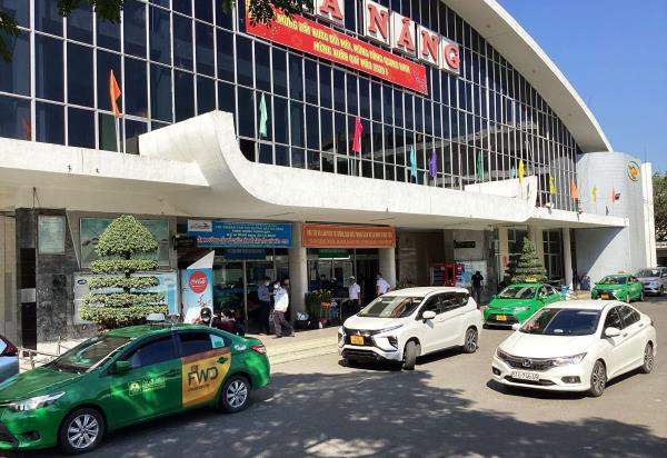 Dịch vụ vận tải đáp ứng đủ nhu cầu trong dịp lễ