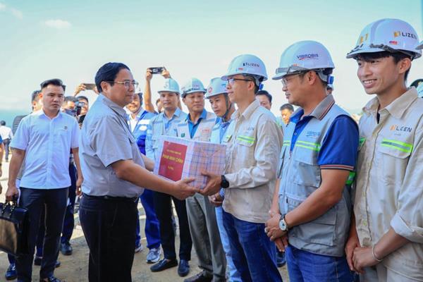 Phấn đấu thông toàn tuyến cao tốc từ TP Hồ Chí Minh đến Quảng Ngãi trong năm 2025