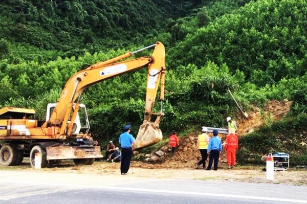 Đùa với tử thần trên cao tốc?