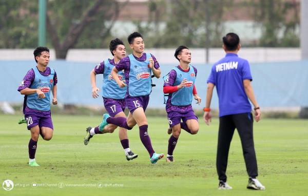 CLB Công an Hà Nội muốn chiêu mộ Đình Bắc?