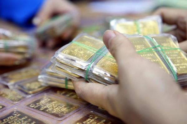 Vàng SJC vọt tăng 92 triệu đồng/lượng, cảnh báo khẩn