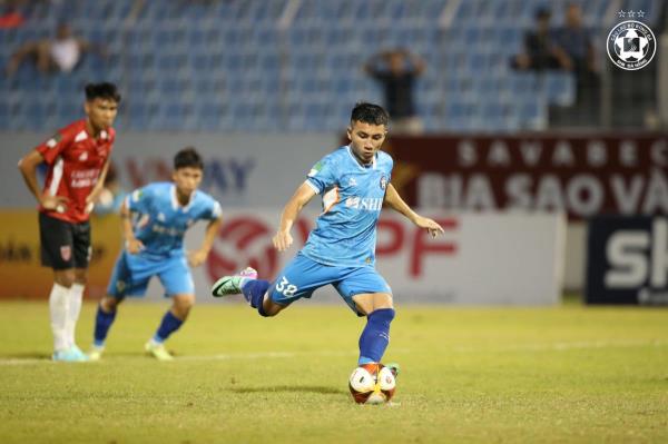 SHB Đà Nẵng bỏ xa phần còn lại: Sải bước về mái nhà xưa