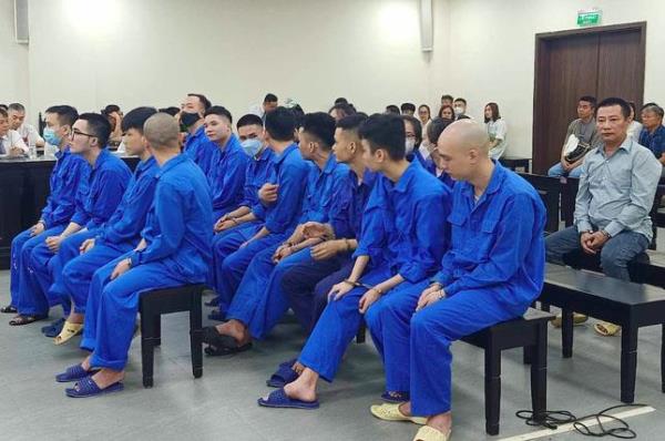 Xét xử 21 bị cáo trong đường dây rửa tiền xuyên quốc gia