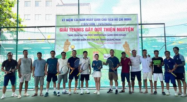 Giải tennis gây quỹ từ thiện cho học sinh vùng cao