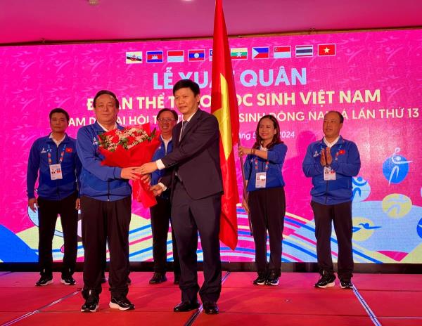 Đoàn thể thao học sinh Việt Nam xuất quân tham dự Đại hội Thể thao học sinh Đông Nam Á lần thứ 13