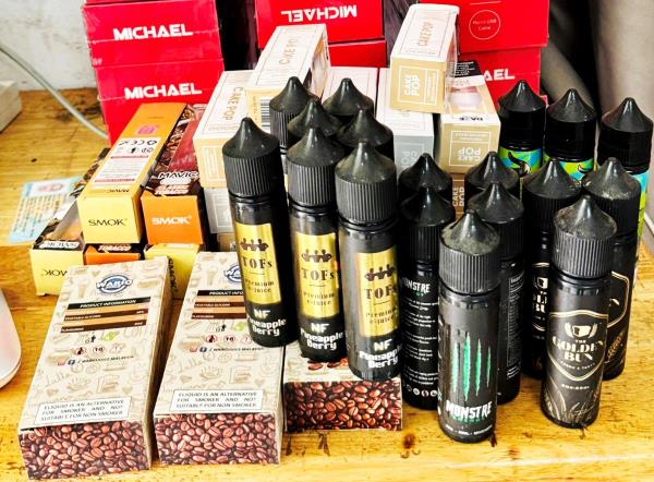 Phát hiện 87 bộ sản phẩm thuốc lá điện tử nhập lậu