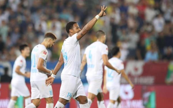 V.League 2023-2024 sau vòng 17: Ở hai ngả cô đơn