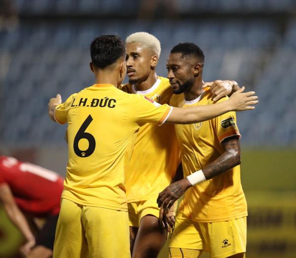 Giải cứu và cứu giải…