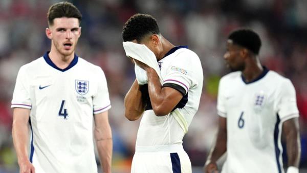 Euro 2024: Đội tuyển Anh chênh vênh bước tiếp