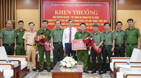 Miệt mài, thầm lặng sau những chiến công