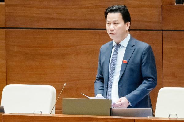 Các Bộ trưởng Tài nguyên - Môi trường và Công Thương đăng đàn trả lời chất vấn