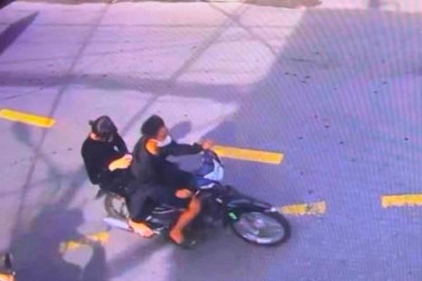 Bắt đôi nam nữ cướp giật tài sản của cụ bà bán vé số ở Đà Nẵng