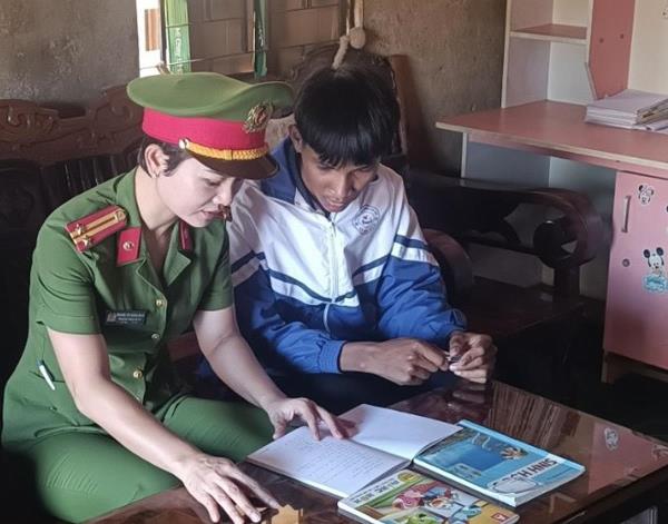 Lan tỏa mô hình Con nuôi Công an xã ở Đắk Nông