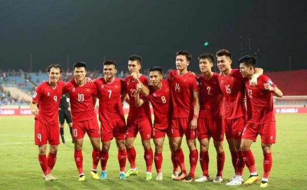 Video bóng đá Việt Nam - Philippines: Rượt đuổi đỉnh cao, người hùng phút bù giờ (Vòng loại World Cup)