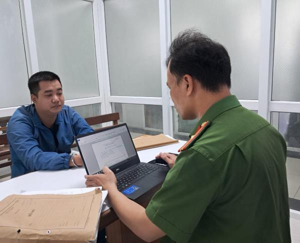 Nhân viên ngân hàng lừa 900 triệu tiền đáo hạn để đầu tư tiền ảo