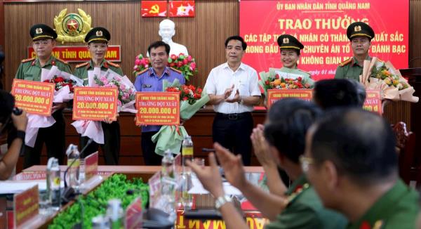 Triệt xóa đường dây đánh bạc qua mạng xuyên quốc gia do người nước ngoài cầm đầu