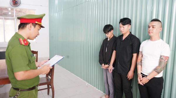 Tạm giam thêm 3 đối tượng trong vụ náo loạn đường phố Đà Nẵng