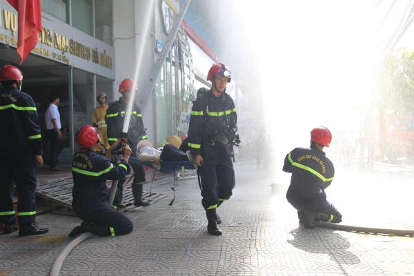 Thực tập phương án chữa cháy và cứu nạn cứu hộ