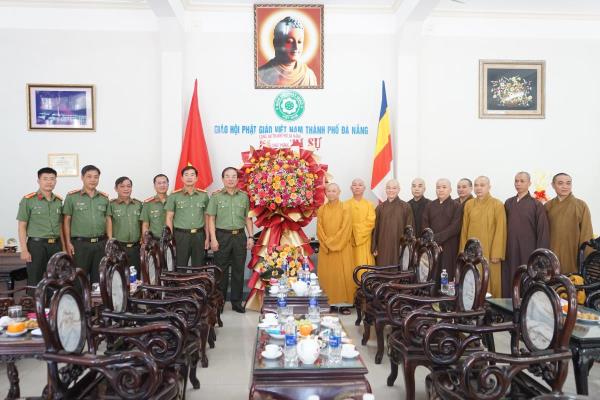 Giám đốc Công an TP Đà Nẵng thăm, chúc mừng Giáo hội Phật giáo Việt Nam TP Đà Nẵng nhân Đại lễ Vu Lan