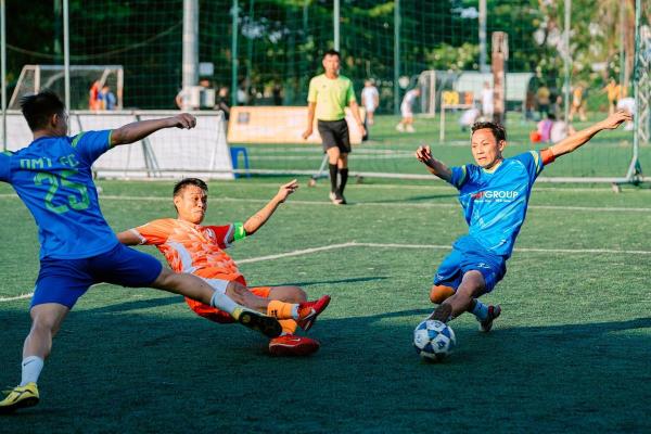 Giải bóng đá truyền thống tranh Cúp Chuyên đề Công an TP Đà Nẵng lần thứ XIV - năm 2024: Trường Hưng Thế Gia FC 5-1 DMT FC