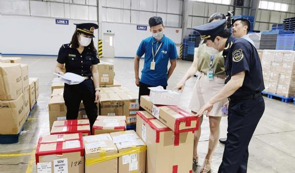 Thành lập các Tổ hỗ trợ doanh nghiệp khi gặp trục trặc không thể thực hiện thủ tục hải quan