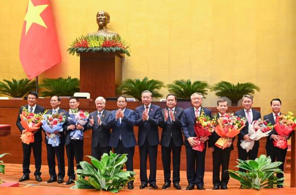 Quốc hội phê chuẩn bổ nhiệm 3 Phó Thủ tướng, 2 Bộ trưởng, bầu Viện trưởng Viện KSND, TAND tối cao